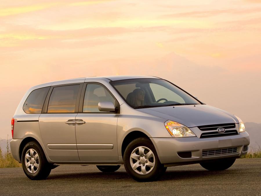  Kia Sedona SWB 2007 года  (фото 5 из 11)